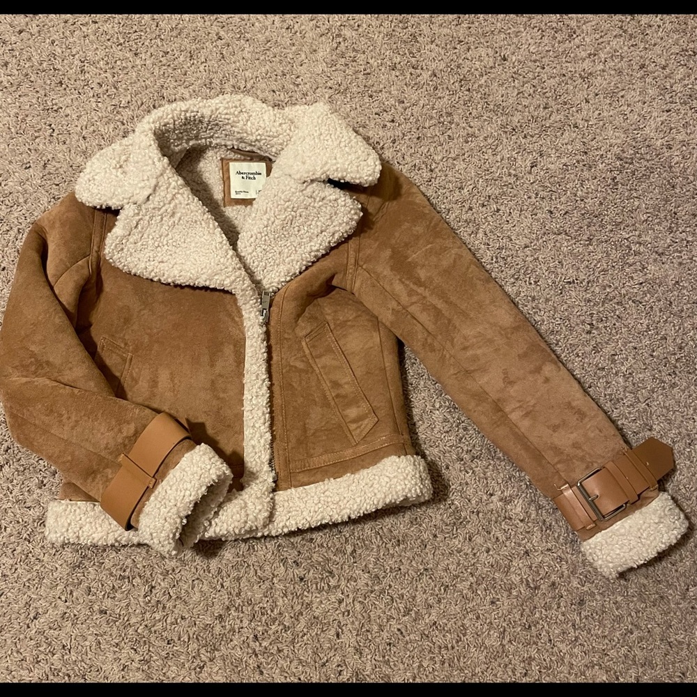 Abercrombie tan sherpa aviator jacket